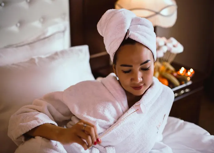 Latanya Palm & Airport Hotel 4*