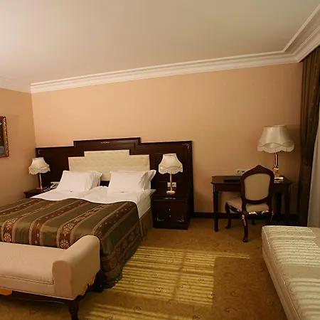 Latanya Palm & Airport Antalya