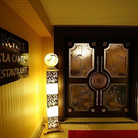 Latanya Palm & Airport Antalya