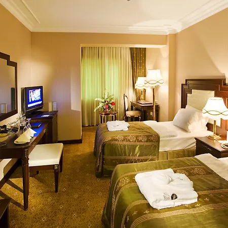 Latanya Palm & Airport 4* Antalya