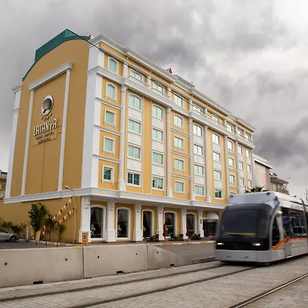 Latanya Palm Otel