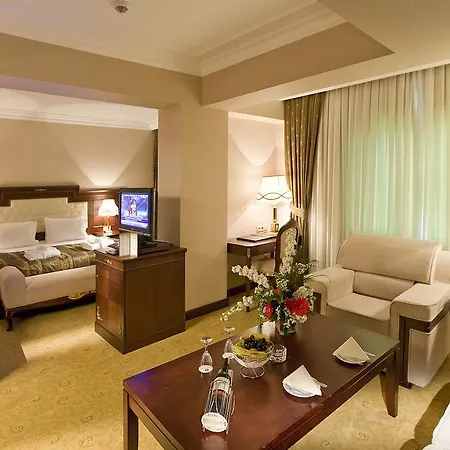 Latanya Palm & Airport Antalia