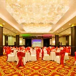 Hotel Latanya Palm & Airport