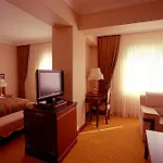 Hotel Latanya Palm & Airport 4*